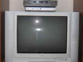 27 inch JVC i-art