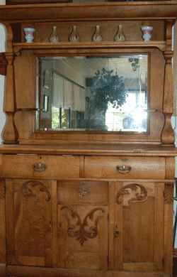 Buffet en bois franc 