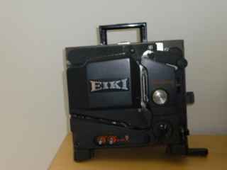 Projecteur 16mm EIKI