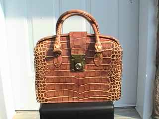 Dooney & Bourke 