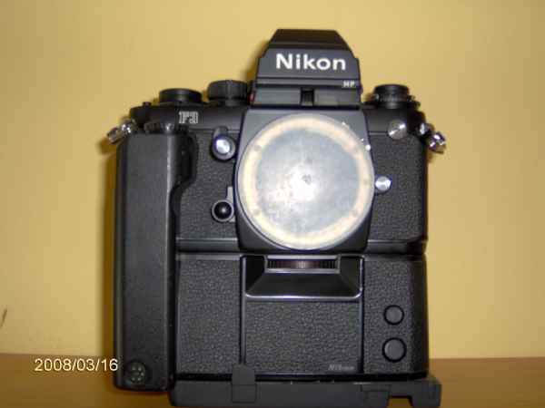 2 appareils photo SLR NIKON et access.