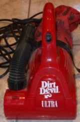 ASPIRATEUR MINI DIRT DEVIL 