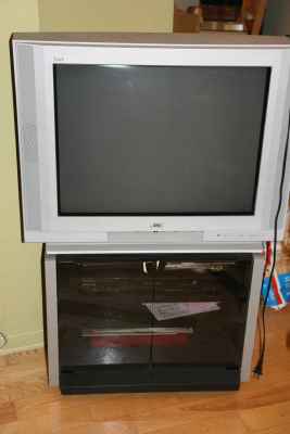  TÉLÉ JVC 32 pouces + meuble