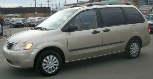 mazda mpv 2001 - $2500 8PASSAGER