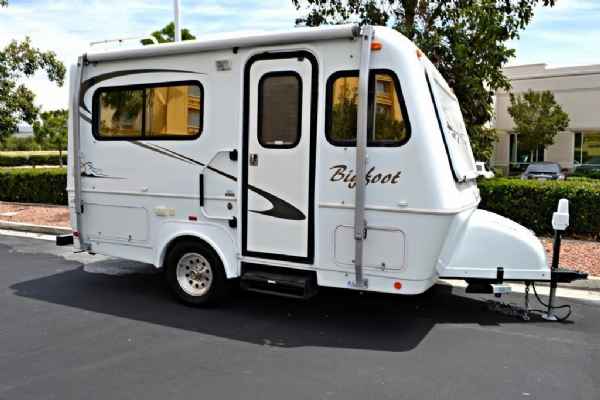 2007 BIGFOOT roulotte 17,5 FT 2500 BG S