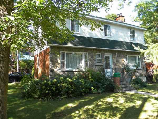 25, Av. Woolmer, Pointe-Claire H9R 2G8